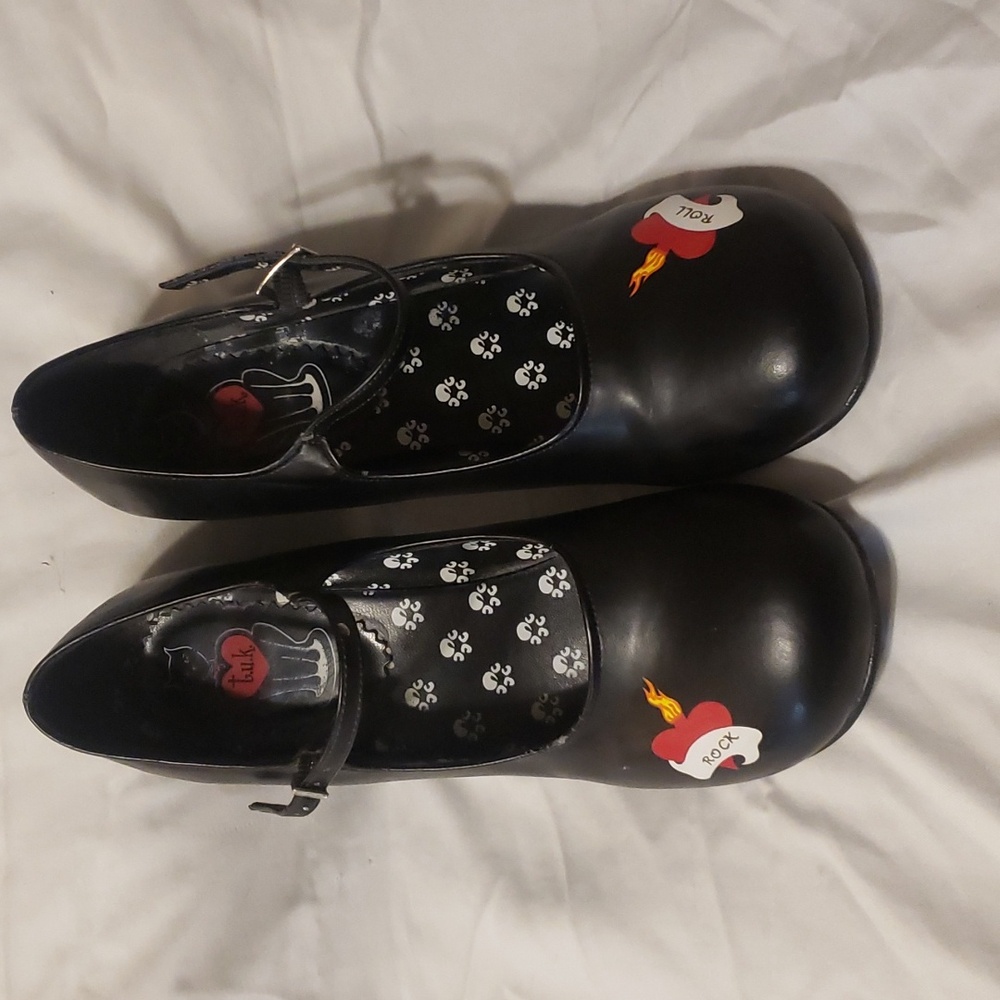 tuk Rock and Roll heels
